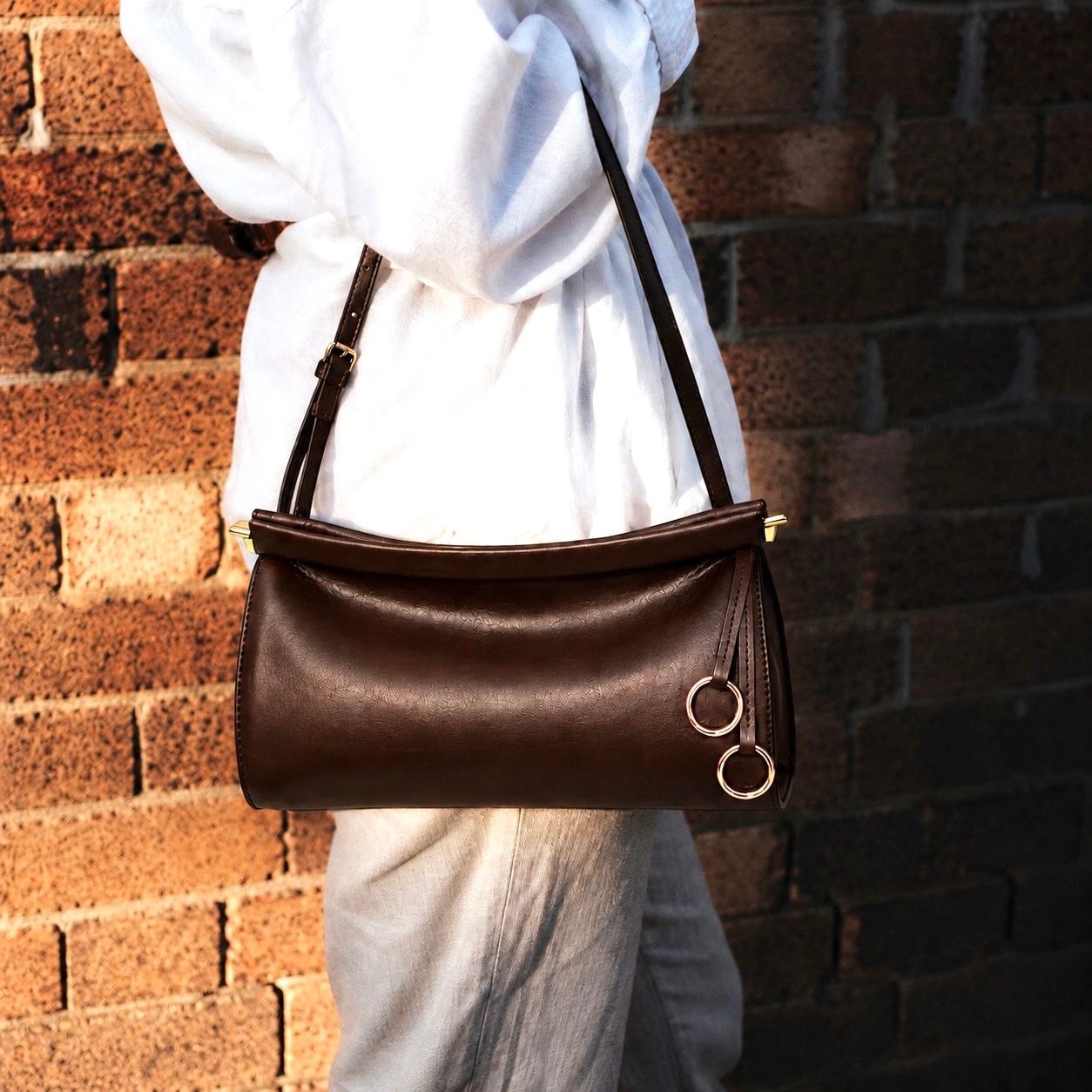 CALITHE CURVE BAG